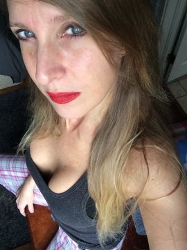 xTremeLyCuteAllanah from North Ayrshire,United Kingdom